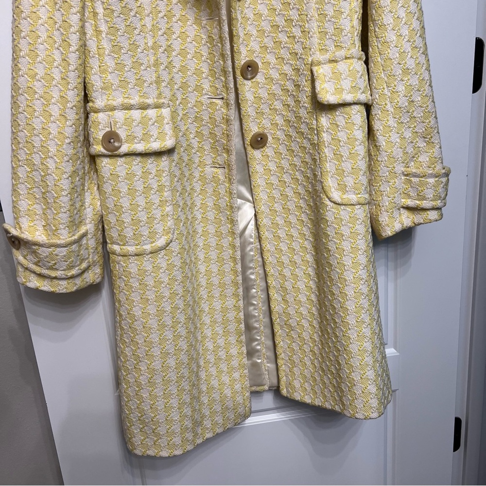 Banana Republic Yellow and White Trench Coat - Picture 3 of 7